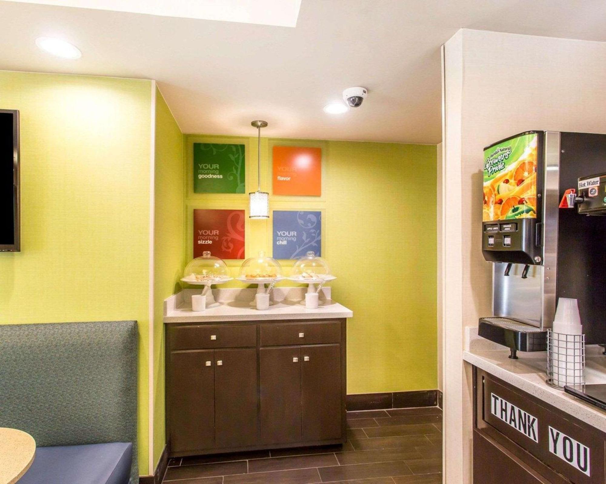 Comfort Suites Куквілл Екстер'єр фото