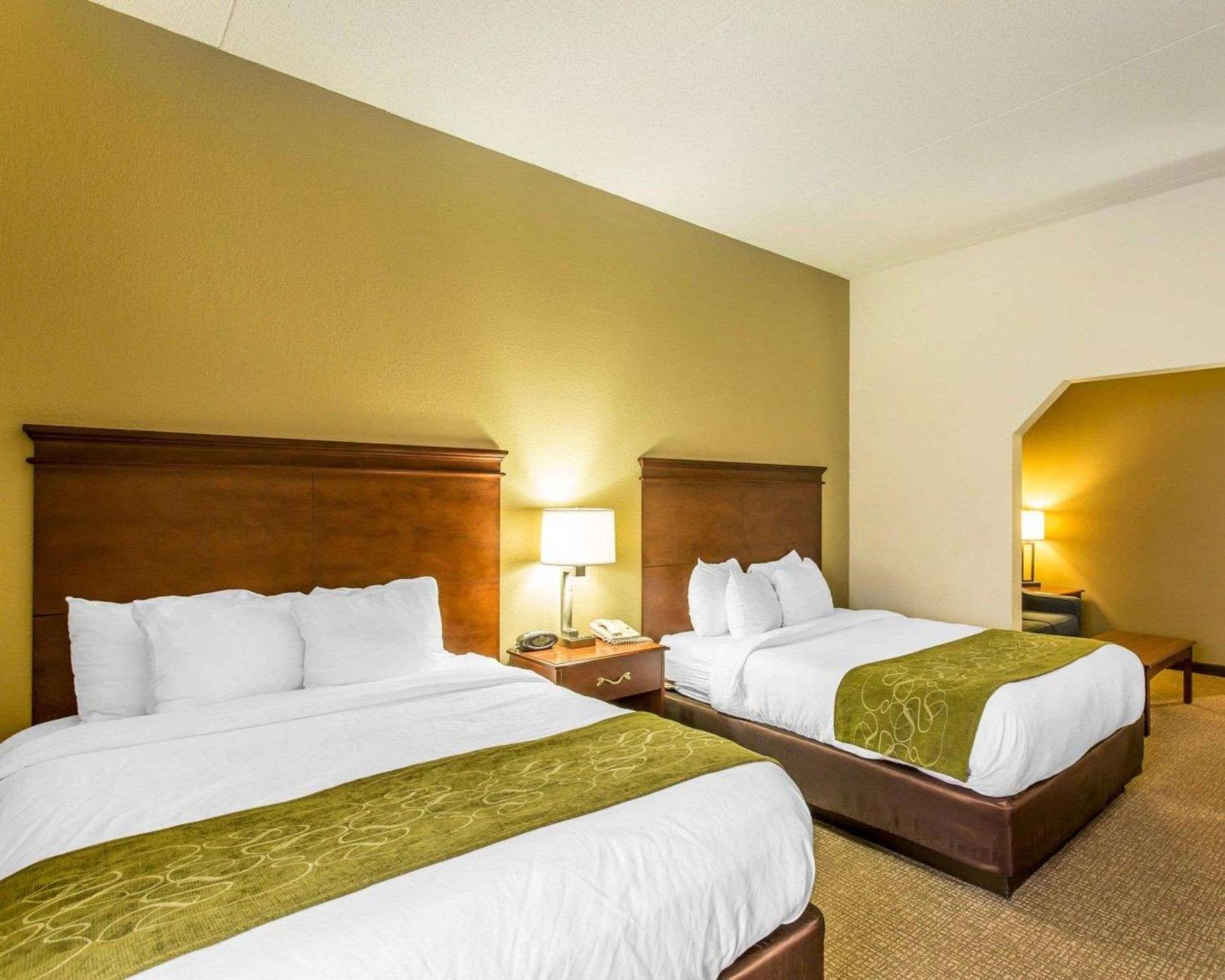 Comfort Suites Куквілл Екстер'єр фото