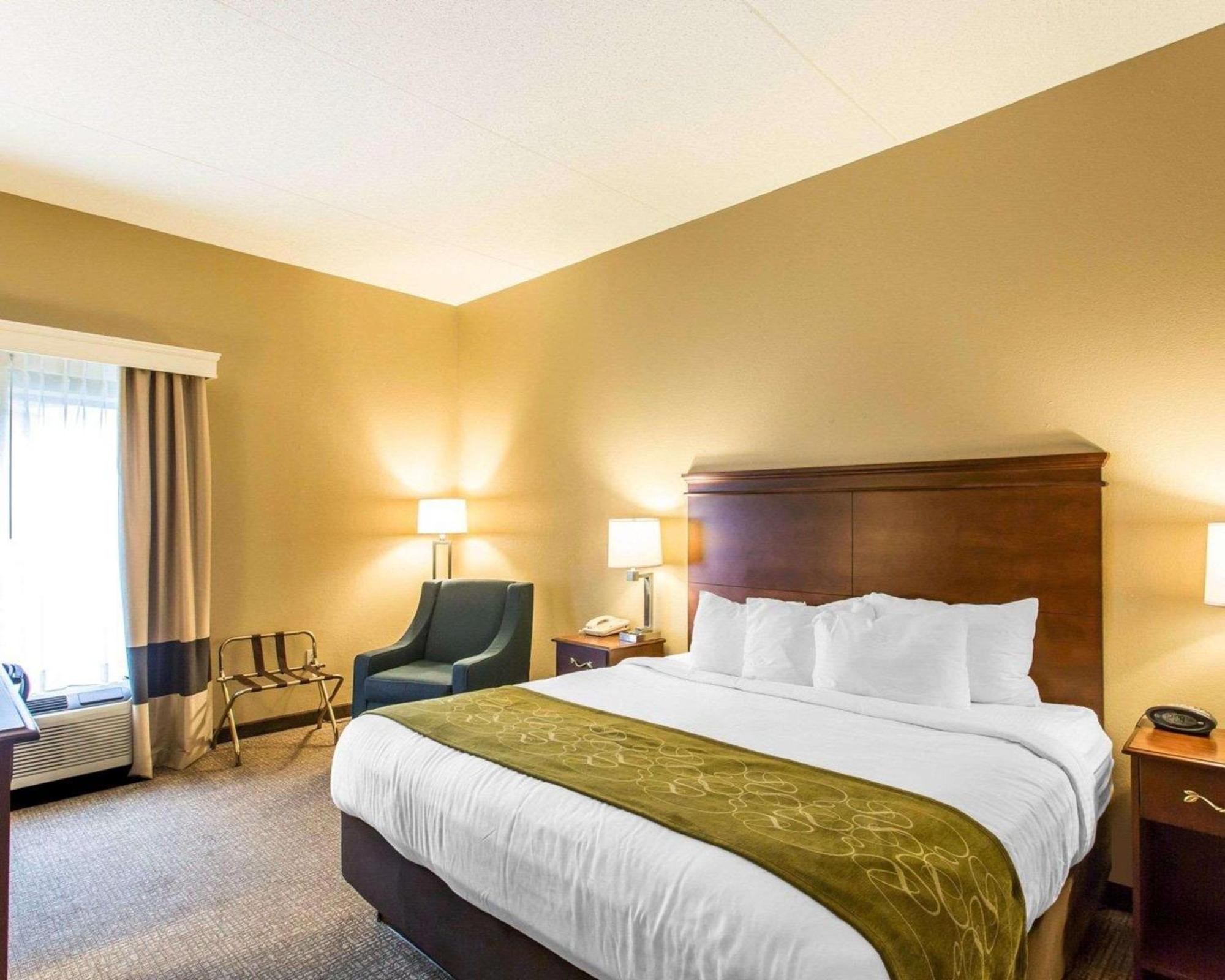 Comfort Suites Куквілл Екстер'єр фото