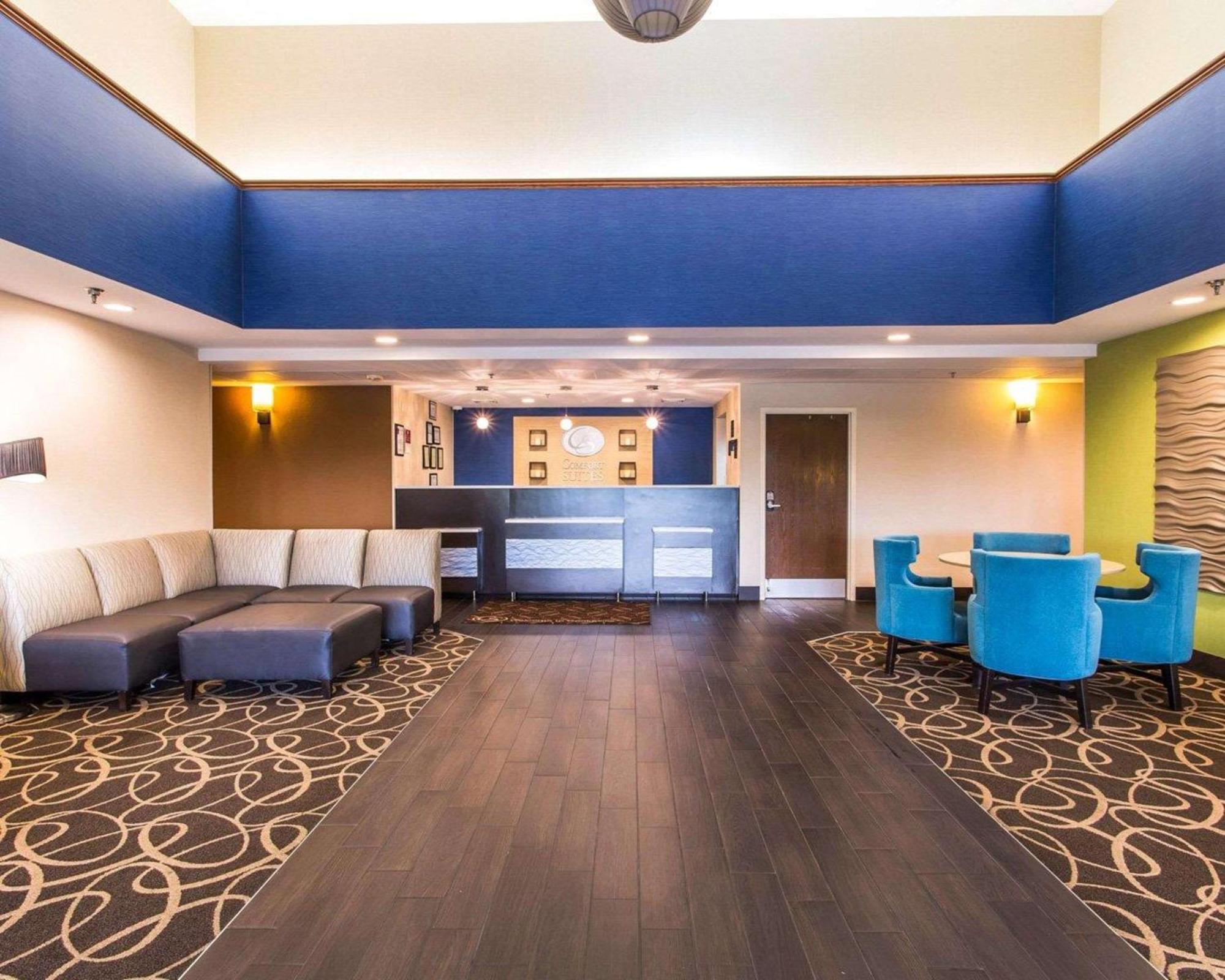 Comfort Suites Куквілл Екстер'єр фото